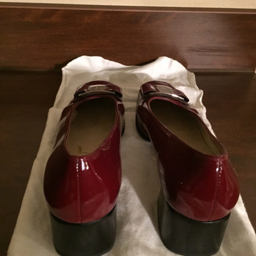 Shoes - Picture 3 of 4